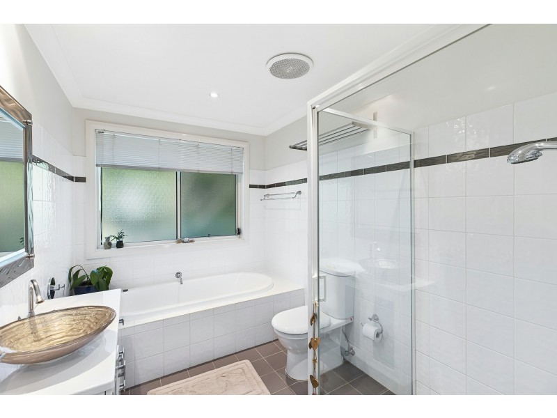 7 Lucinda Ave, Killarney Vale NSW 2261