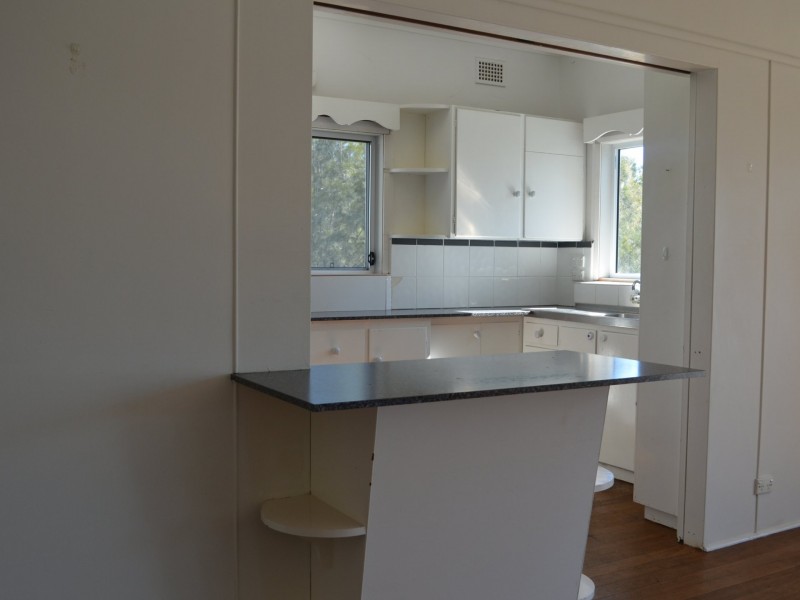 1/4 Lucinda Ave, Killarney Vale NSW 2261