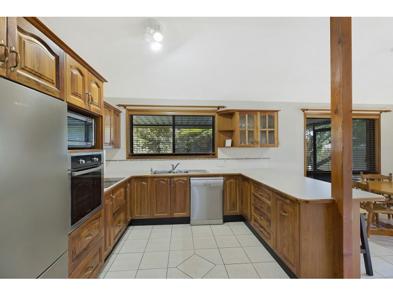 5 Ronda Close, Berkeley Vale NSW 2261