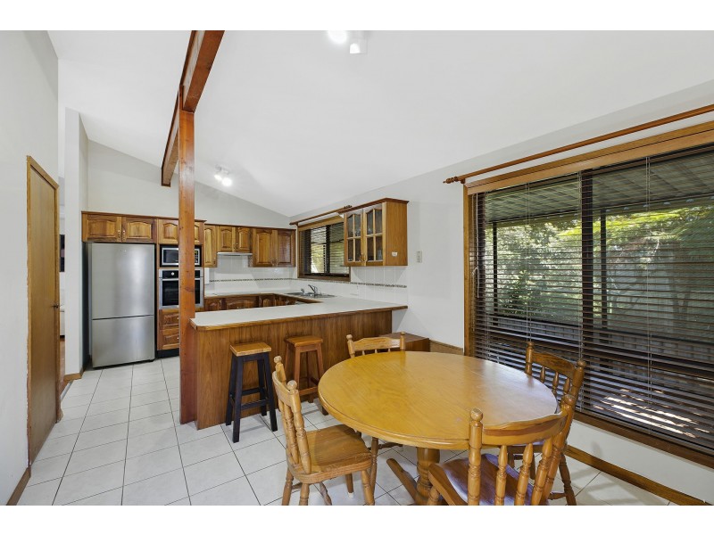 5 Ronda Close, Berkeley Vale NSW 2261