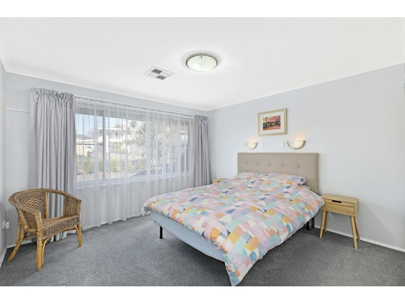 3 George Hely Crescent, Killarney Vale NSW 2261