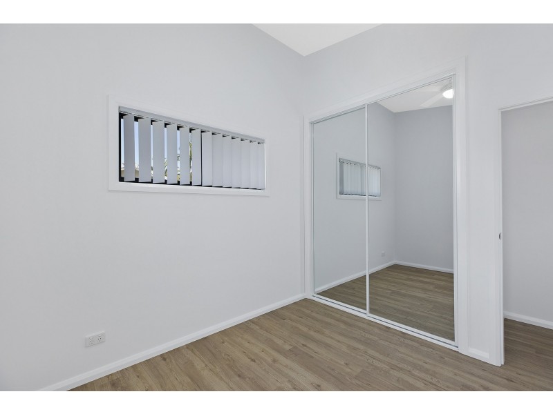 12A Jean Ave, Berkeley Vale NSW 2261