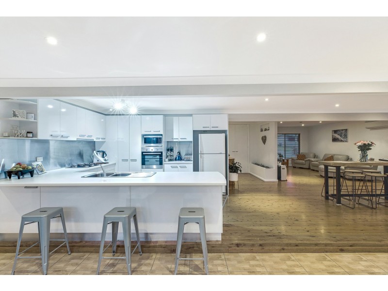 66 Brooke Avenue, Killarney Vale NSW 2261