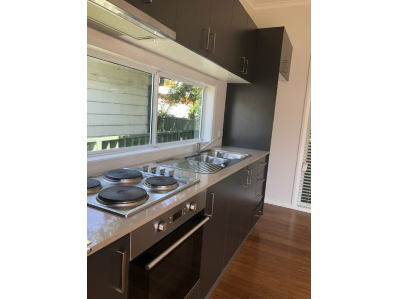 64A Kingsford Smith Dr, Berkeley Vale NSW 2261