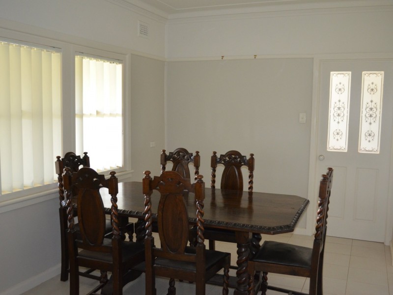 17 Killarney Street, Killarney Vale NSW 2261