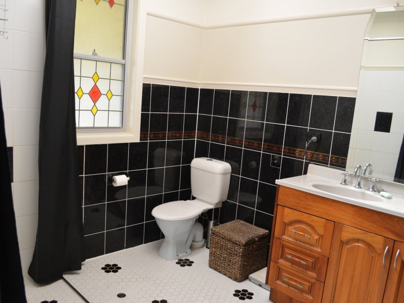 17 Killarney Street, Killarney Vale NSW 2261