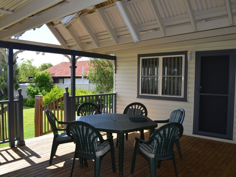 17 Killarney Street, Killarney Vale NSW 2261