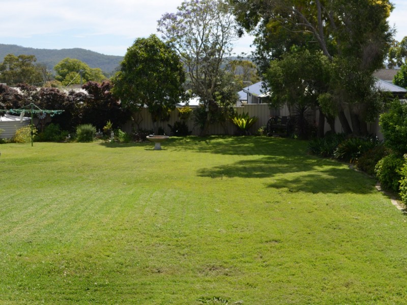 17 Killarney Street, Killarney Vale NSW 2261