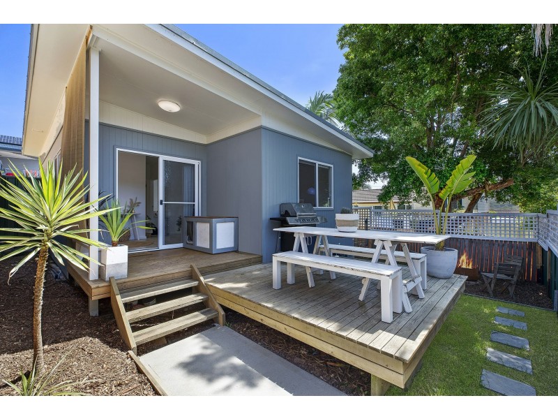 19 Premier Way, Bateau Bay NSW 2261