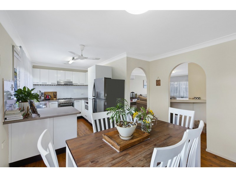 19 Sierra Avenue, Bateau Bay NSW 2261