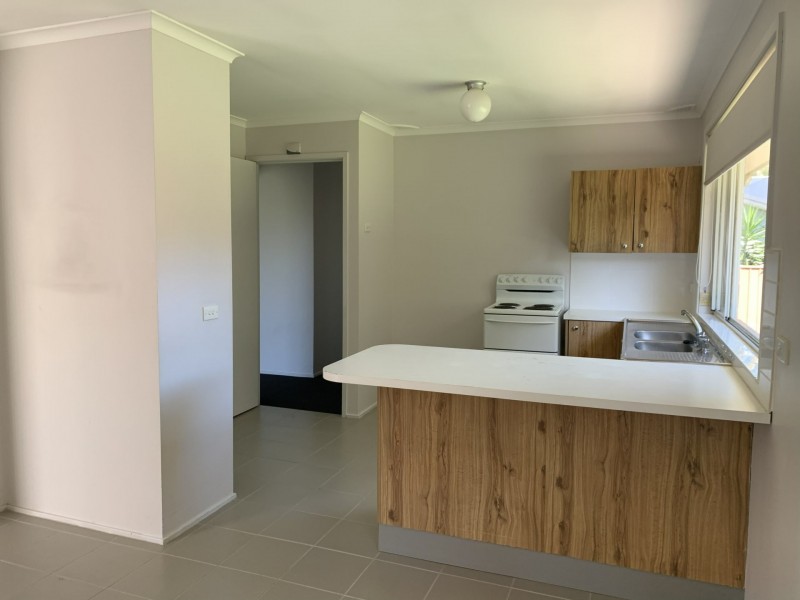 24 Sierra Ave, Bateau Bay NSW 2261