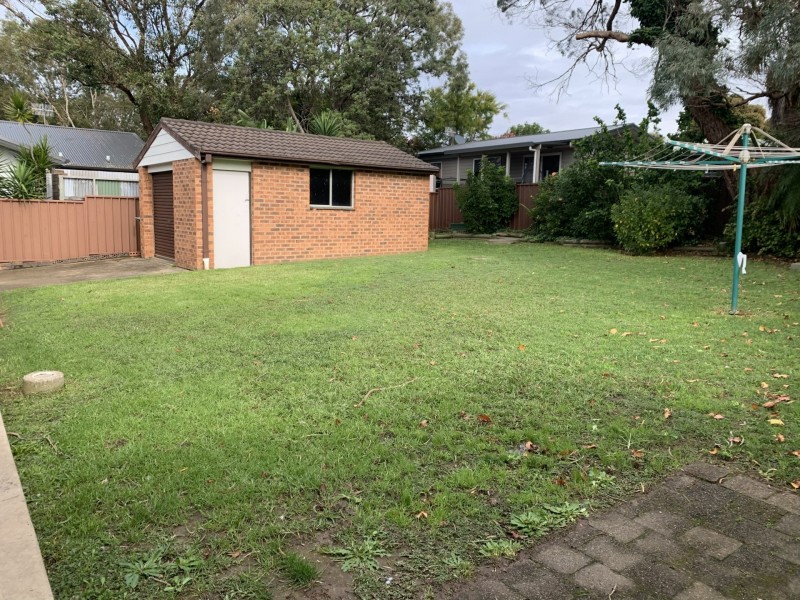 24 Sierra Ave, Bateau Bay NSW 2261