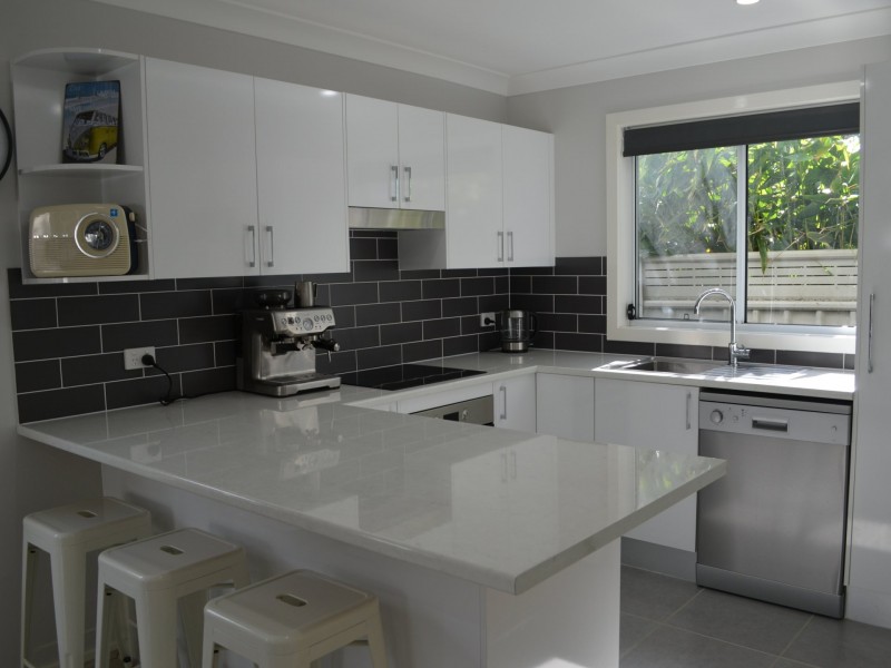 8a Cook Road, Killarney Vale NSW 2261
