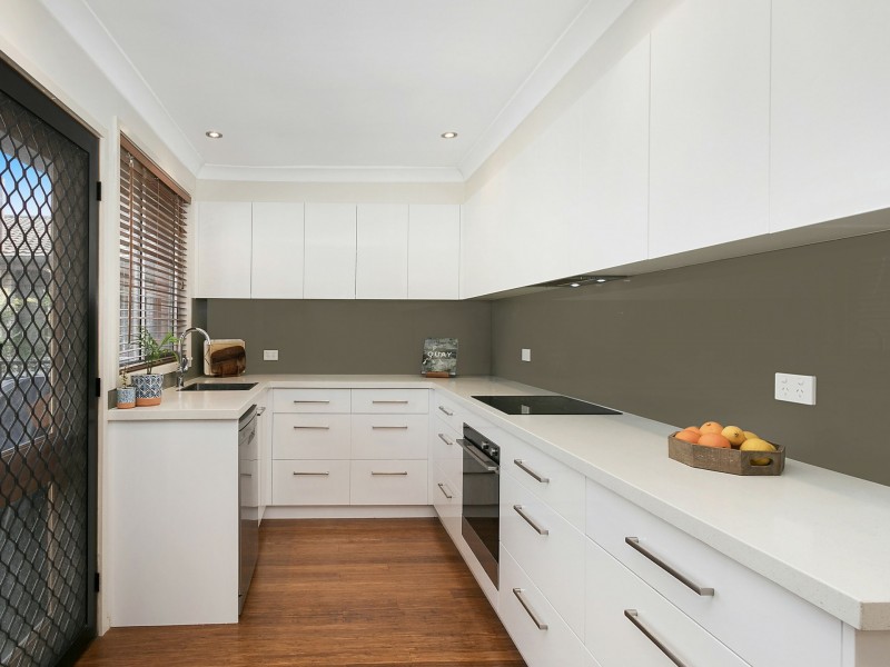 42 Robertson Road, Killarney Vale NSW 2261