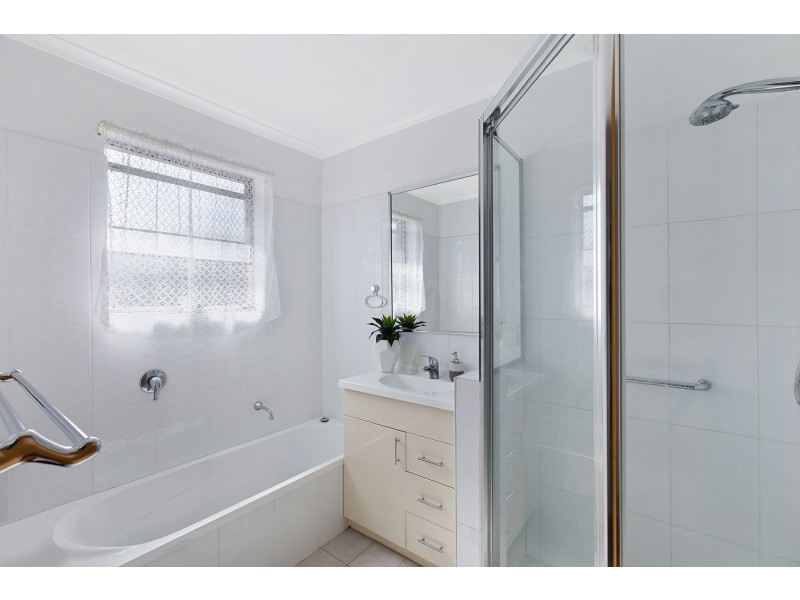 6 Yimbala Street, Killarney Vale NSW 2261