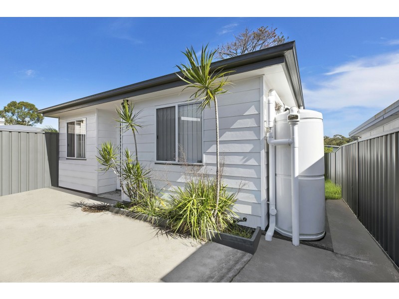 6 Yimbala Street, Killarney Vale NSW 2261