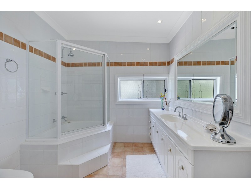 21 The Peninsula, Killarney Vale NSW 2261