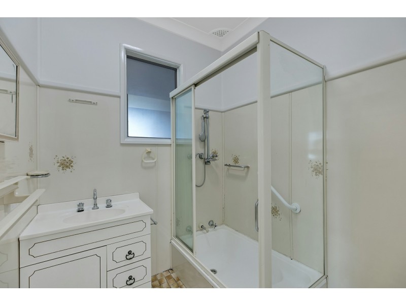 17 Vena Avenue, Gorokan NSW 2263