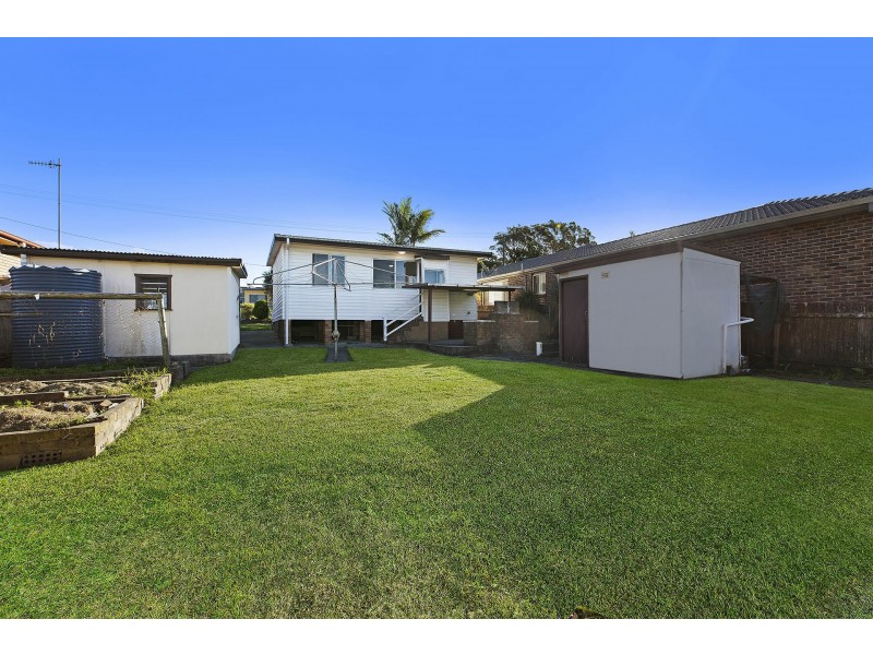 17 Vena Avenue, Gorokan NSW 2263