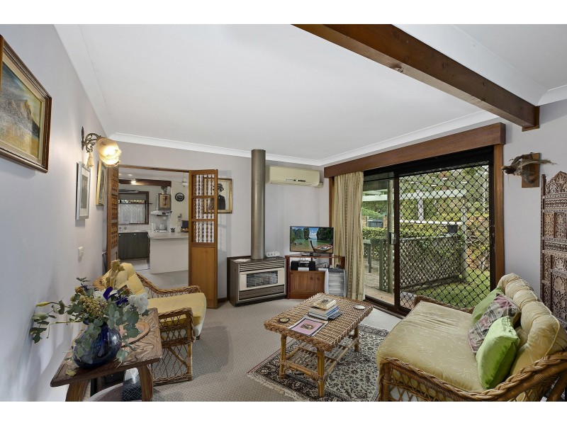 8 Riverview Drive, Wyong NSW 2259