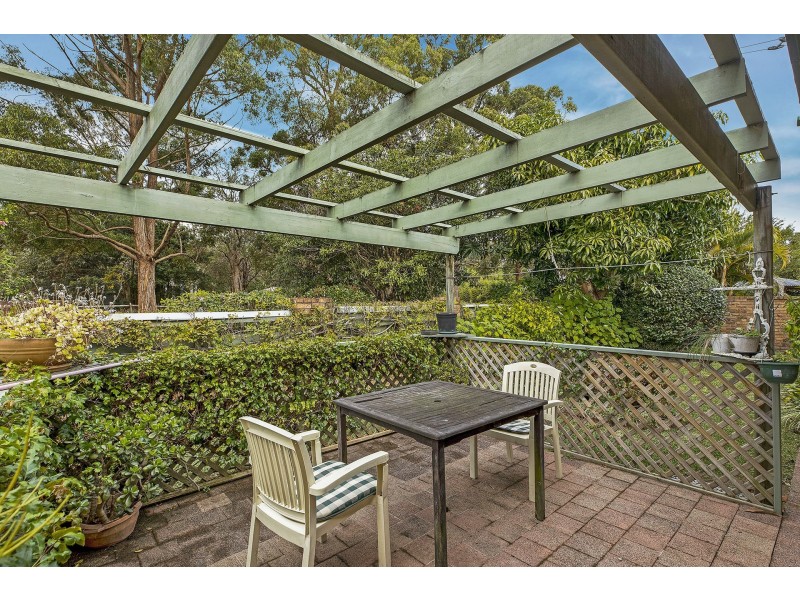 8 Riverview Drive, Wyong NSW 2259