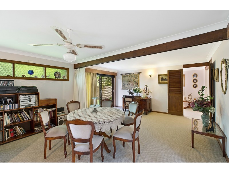 8 Riverview Drive, Wyong NSW 2259