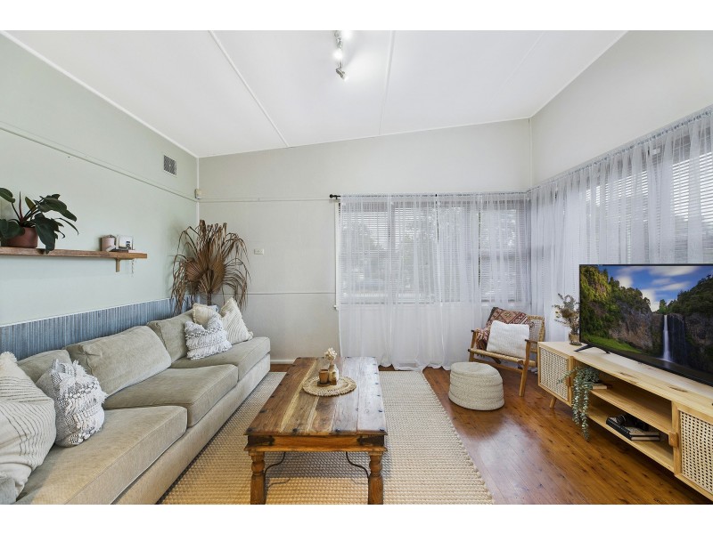 24 Wyong Road, Tumbi Umbi NSW 2261