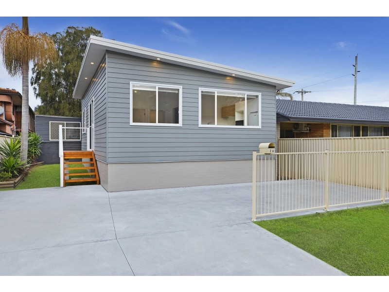 2 Graham Street, Long Jetty NSW 2261