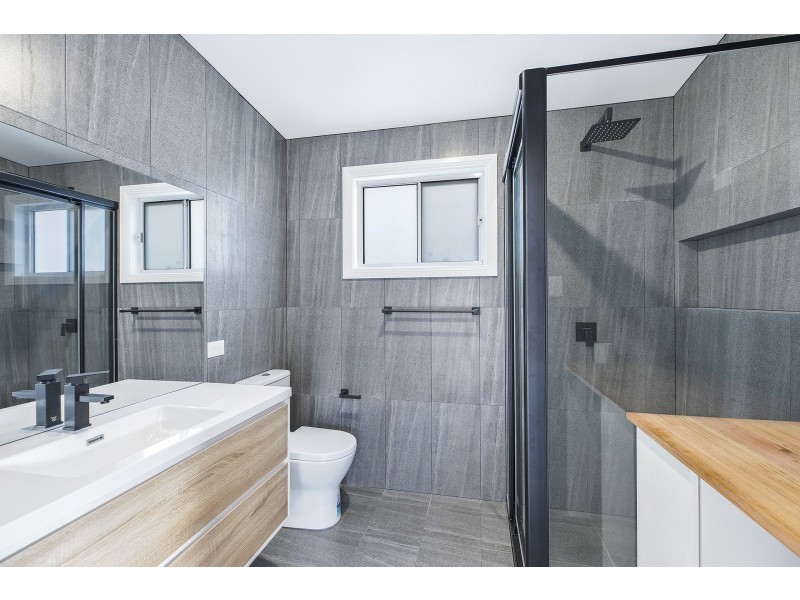 2 Graham Street, Long Jetty NSW 2261