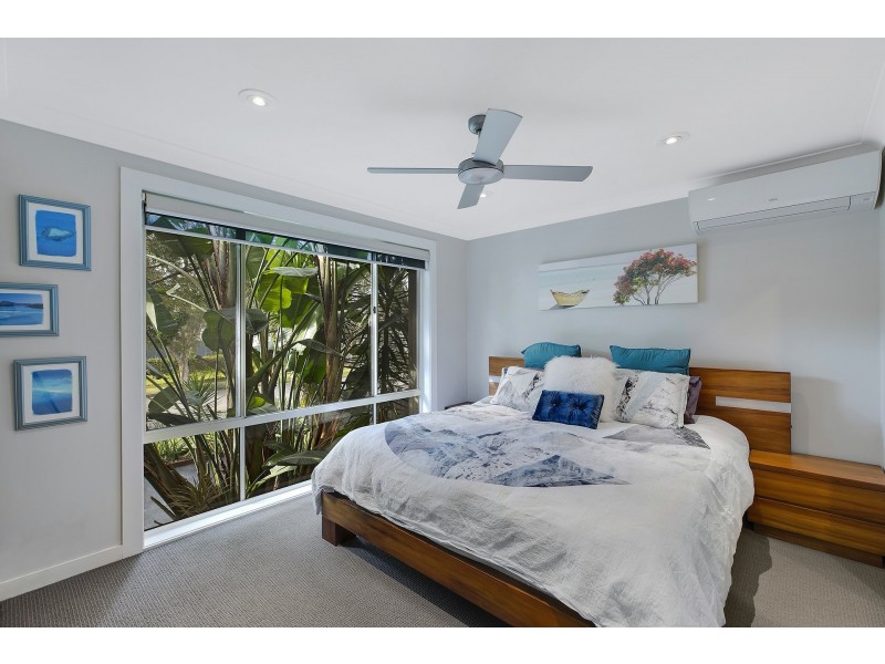 12 The Peninsula, Killarney Vale NSW 2261