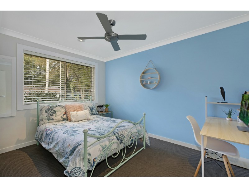 12 The Peninsula, Killarney Vale NSW 2261