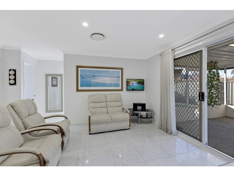 17 Monica Grove, Mardi NSW 2259