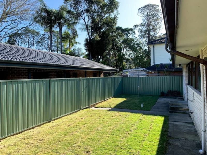 1 Bayline Drive, Point Clare NSW 2250