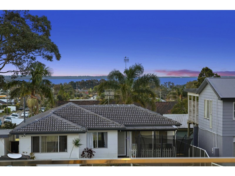 8 Torres Street, Killarney Vale NSW 2261