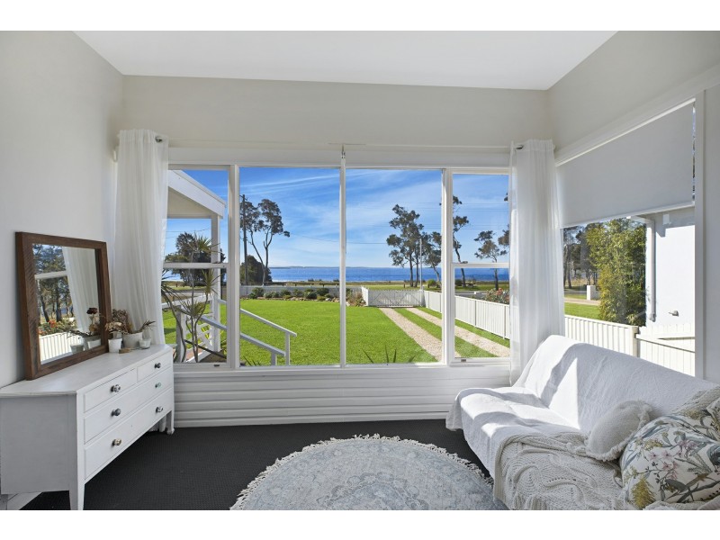 22 Lucinda Avenue, Killarney Vale NSW 2261