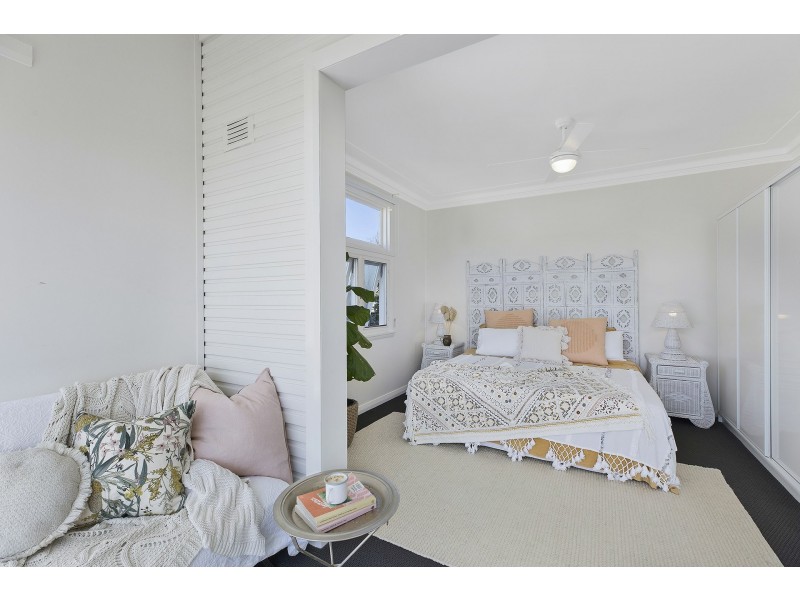 22 Lucinda Avenue, Killarney Vale NSW 2261