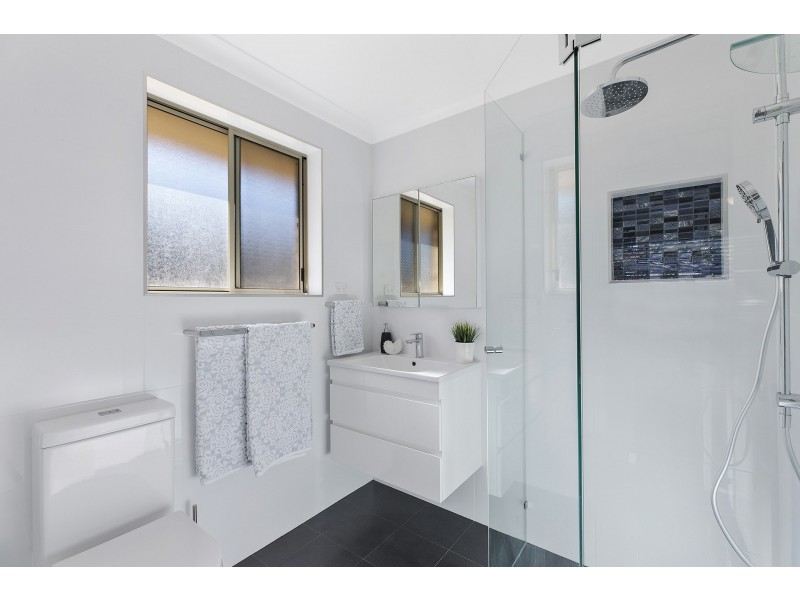 7 Colin Street, Berkeley Vale NSW 2261