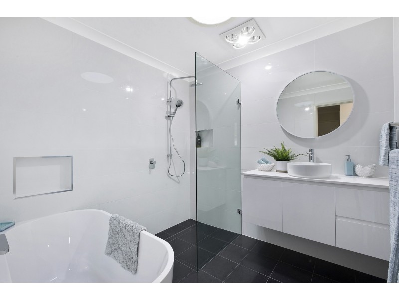 7 Colin Street, Berkeley Vale NSW 2261