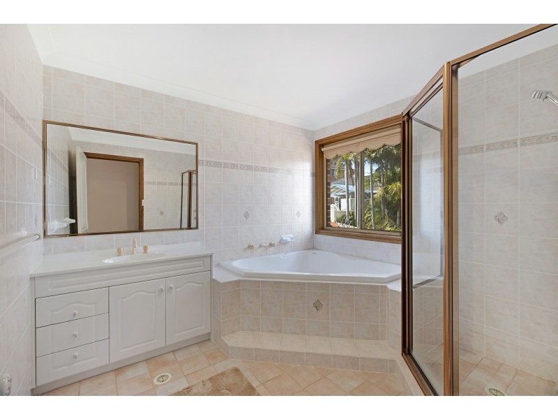 12 Tesoriero Terrace, Tumbi Umbi NSW 2261