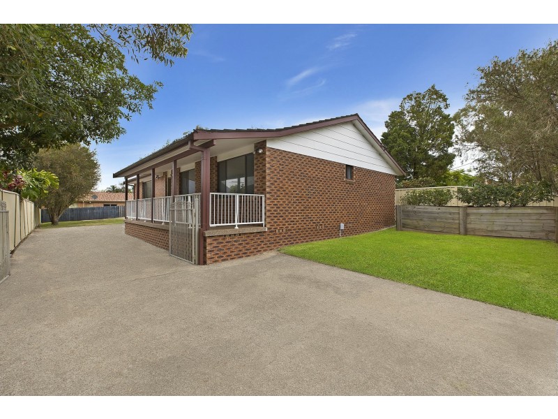 8 East Street, Killarney Vale NSW 2261