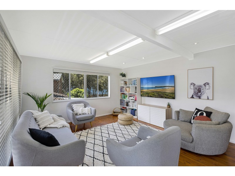 6 Adelaide Street, Killarney Vale NSW 2261