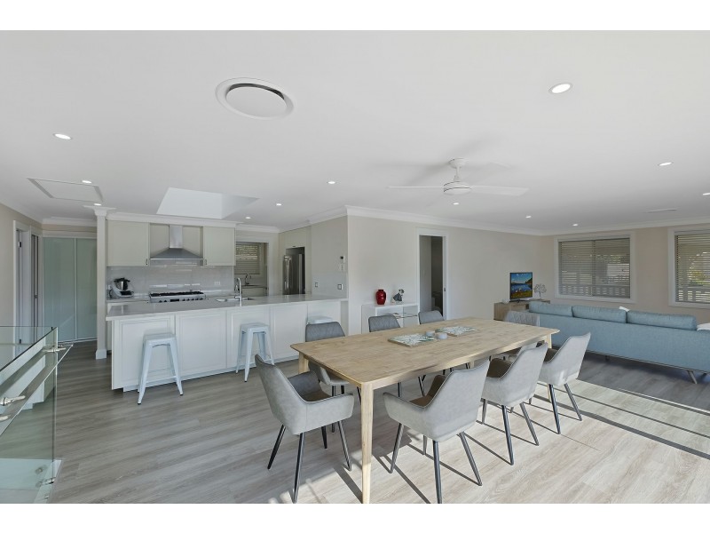 3 Tesoriero Tce, Tumbi Umbi NSW 2261