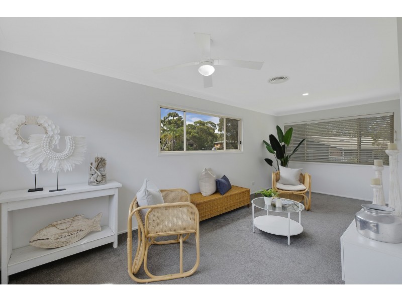 15 Vaughan Close, Killarney Vale NSW 2261