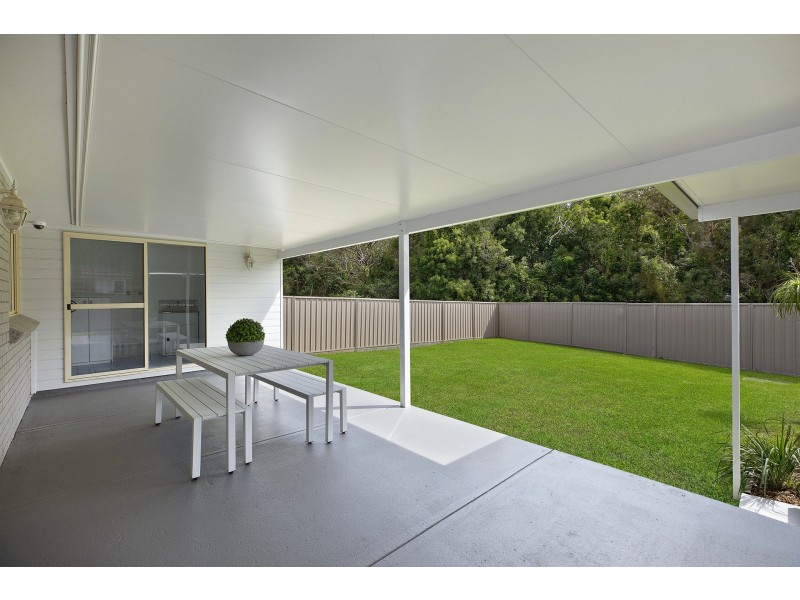15 Vaughan Close, Killarney Vale NSW 2261