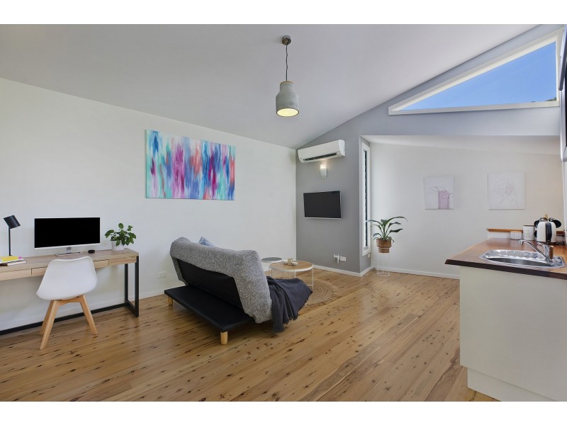 44 Surf Rider Avenue, North Avoca NSW 2260