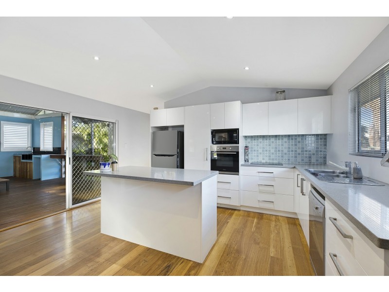 16 Macarthur Street, Killarney Vale NSW 2261