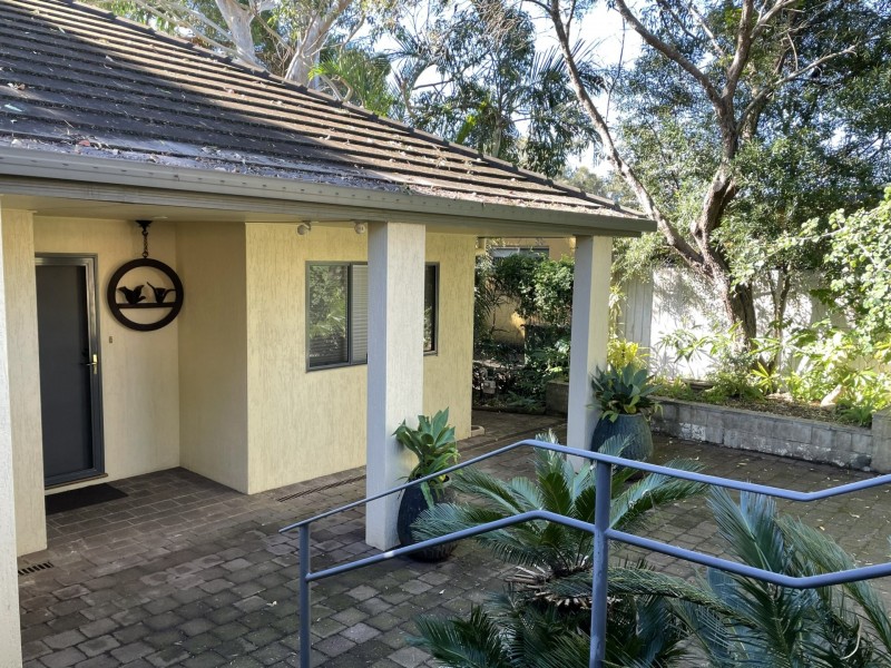 19 Trelawney Street, Killarney Vale NSW 2261