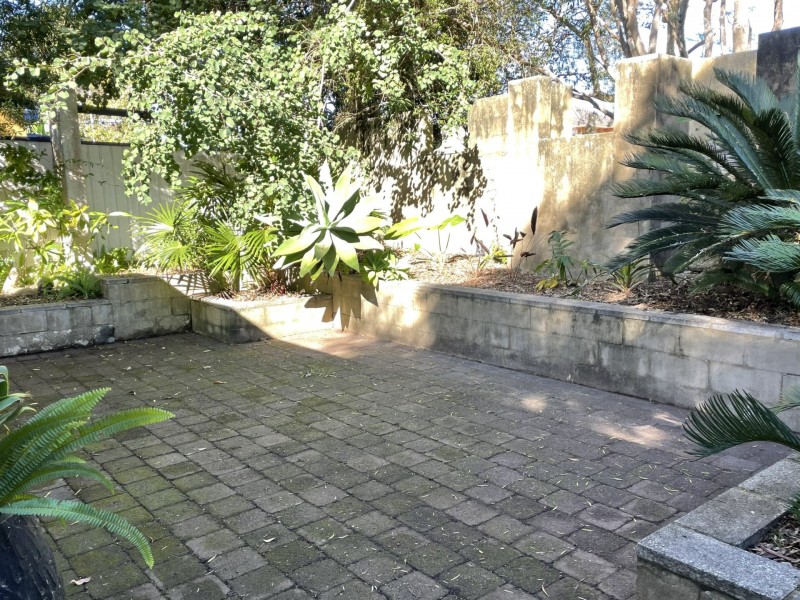 19 Trelawney Street, Killarney Vale NSW 2261