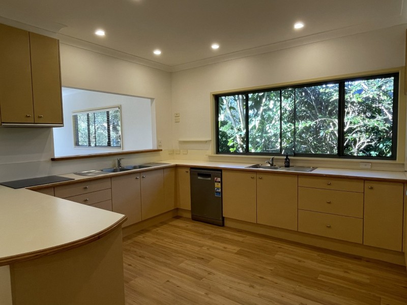 19 Trelawney Street, Killarney Vale NSW 2261
