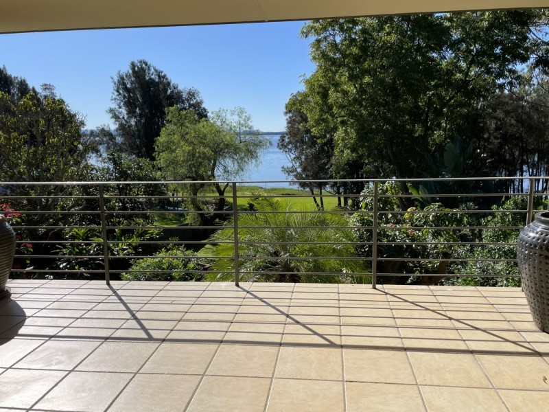 19 Trelawney Street, Killarney Vale NSW 2261